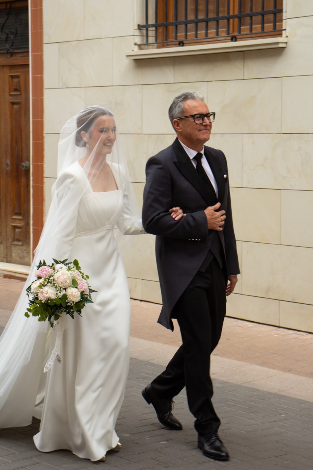 Novia con su padre, Alma Eventos